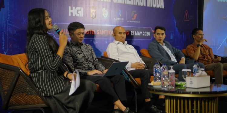 Seminar HGI bersama Polda Sumbar di Padang membahas dampak sosial dan psikologis aktivitas digital berisiko bagi generasi muda.