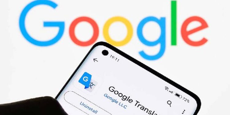 Google Translate menghadirkan fitur latihan pengucapan berbasis AI untuk membantu pengguna melatih pelafalan bahasa asing secara interaktif.