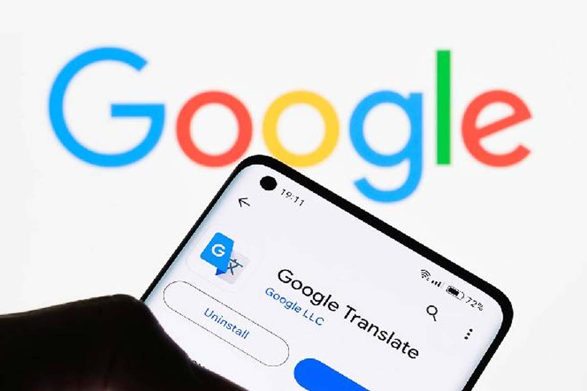 Google Translate menghadirkan fitur latihan pengucapan berbasis AI untuk membantu pengguna melatih pelafalan bahasa asing secara interaktif.
