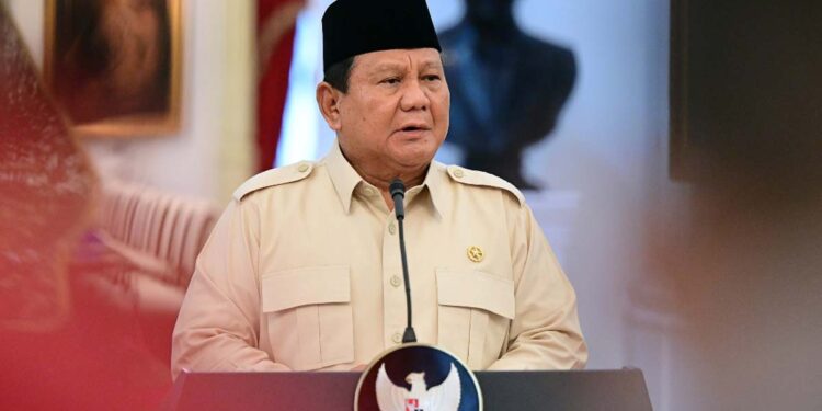Presiden Prabowo Subianto meminta bunga kredit PNM untuk keluarga prasejahtera diturunkan demi memperluas akses pembiayaan yang lebih adil.